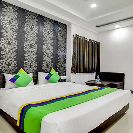 Treebo Grand Euro Pipliyahana Square Indore Exteriör bild