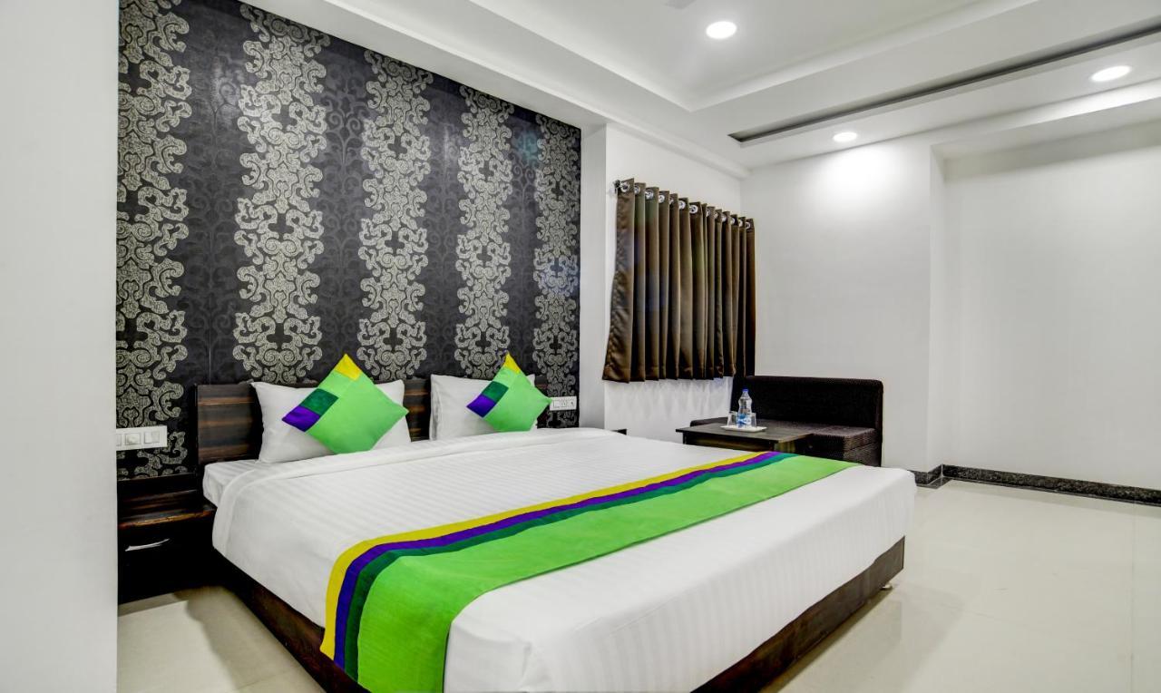 Treebo Grand Euro Pipliyahana Square Indore Exteriör bild