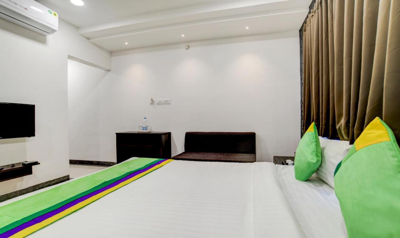 Treebo Grand Euro Pipliyahana Square Indore Exteriör bild