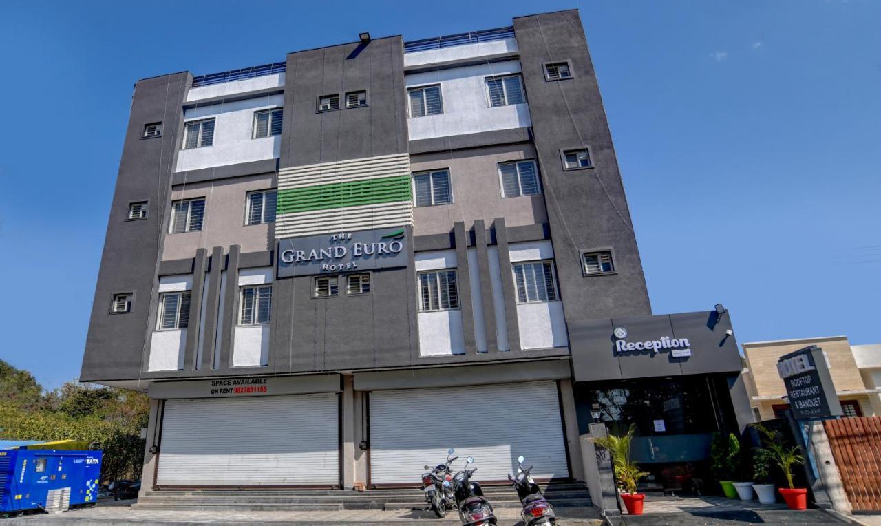 Treebo Grand Euro Pipliyahana Square Indore Exteriör bild
