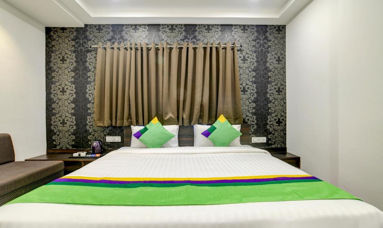 Treebo Grand Euro Pipliyahana Square Indore Exteriör bild