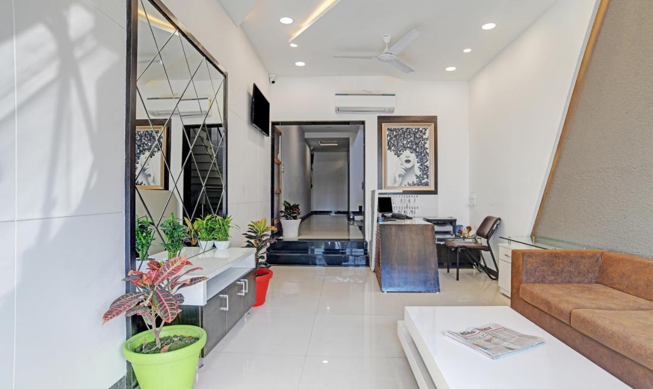 Treebo Grand Euro Pipliyahana Square Indore Exteriör bild